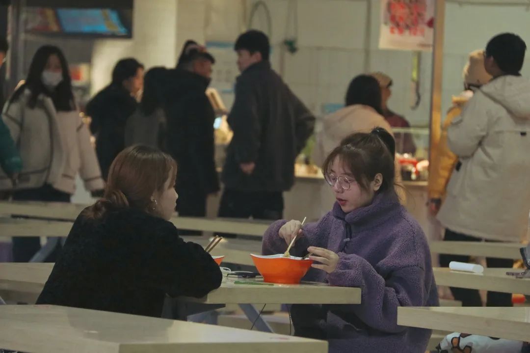 0cb9a7794d5a4bb4b4087528581c2146.jpg 0cb9a7794d5a4bb4b4087528581c2146.jpg