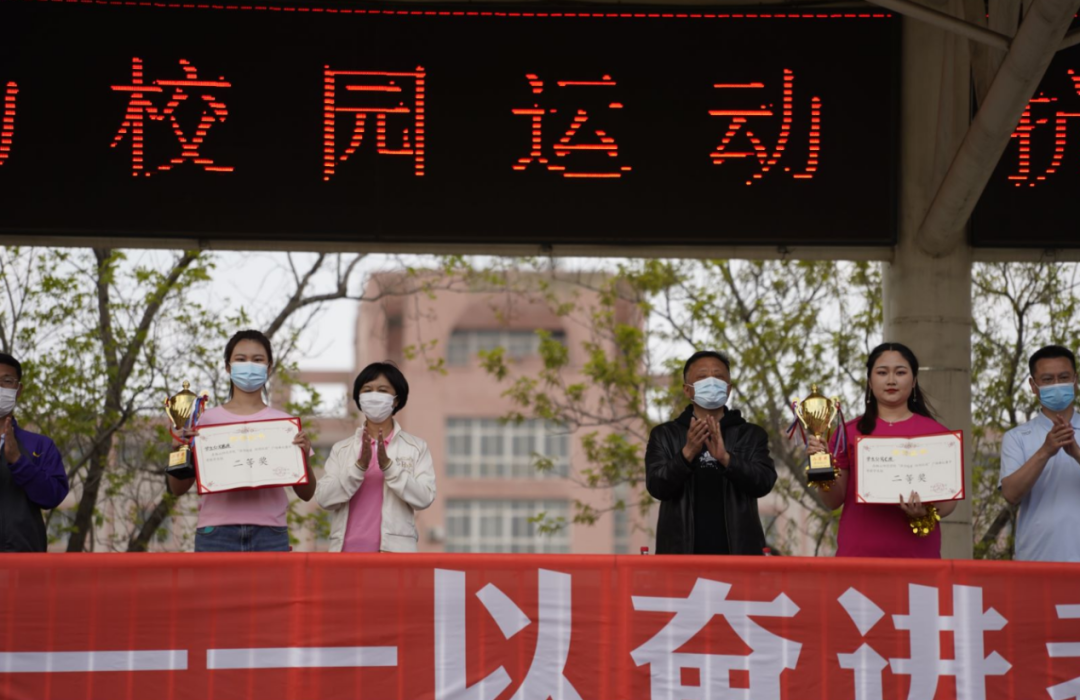 0895cb92e0c24da5abea9f280f77c082.png 0895cb92e0c24da5abea9f280f77c082.png