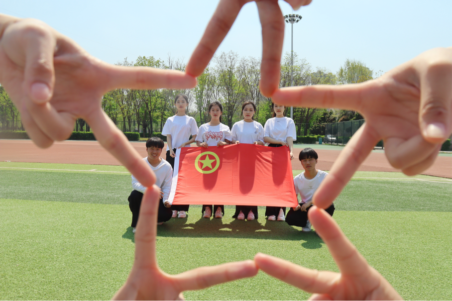 282a8cc3c19f4c488a2156a52e75da43.png 282a8cc3c19f4c488a2156a52e75da43.png