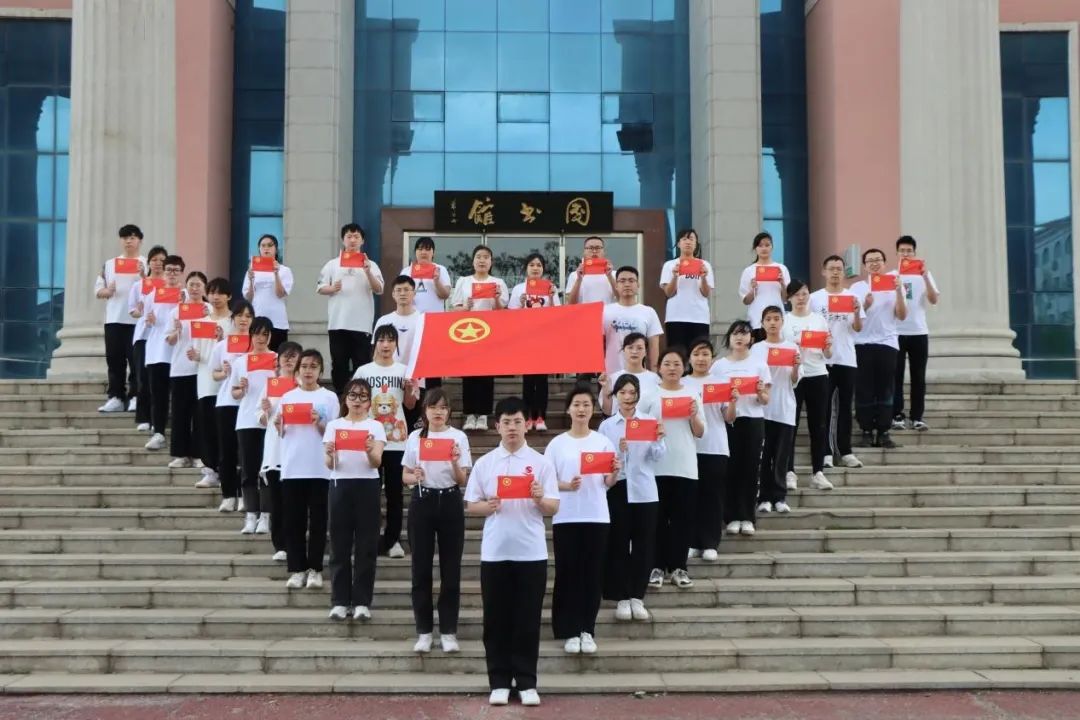 db6ad22704094d05a5ca7b95c228f48e.jpg db6ad22704094d05a5ca7b95c228f48e.jpg