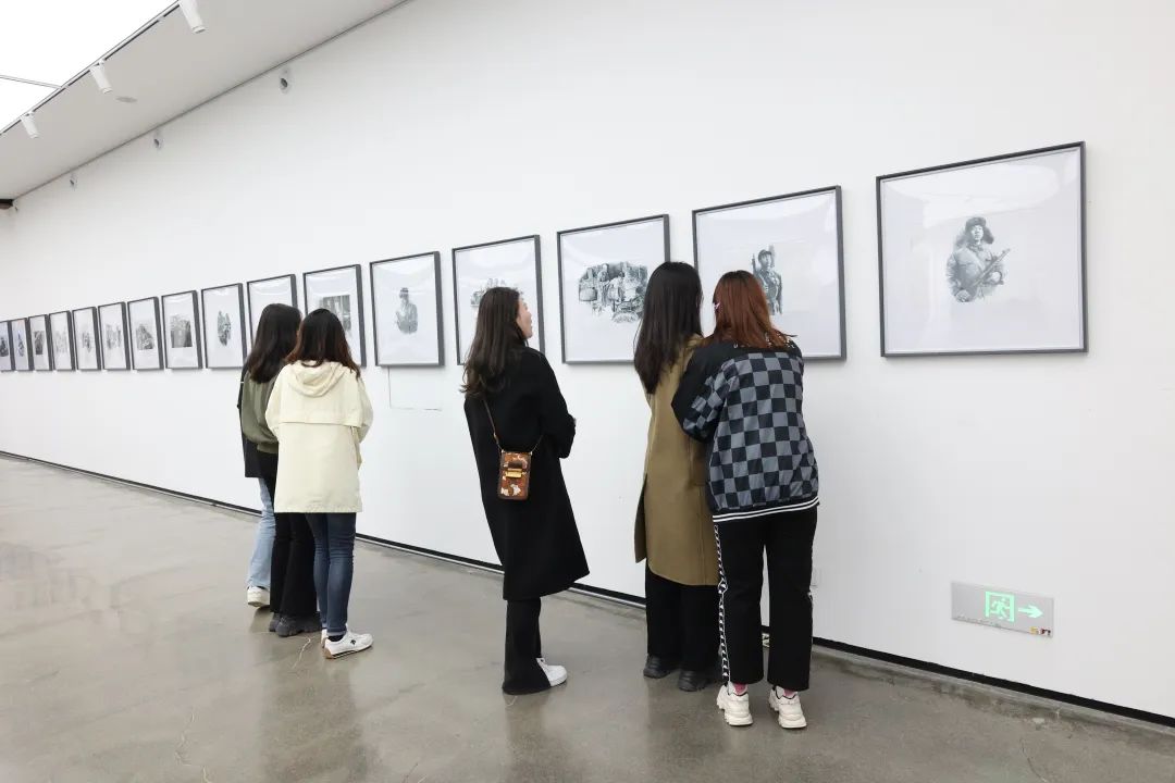 42236ea6316f424bb40dabc07be010f1.jpg 42236ea6316f424bb40dabc07be010f1.jpg