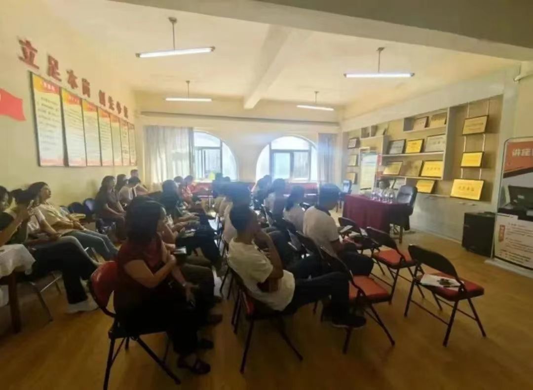 b80d463930e449a3be434aefb8e934fb.jpg b80d463930e449a3be434aefb8e934fb.jpg