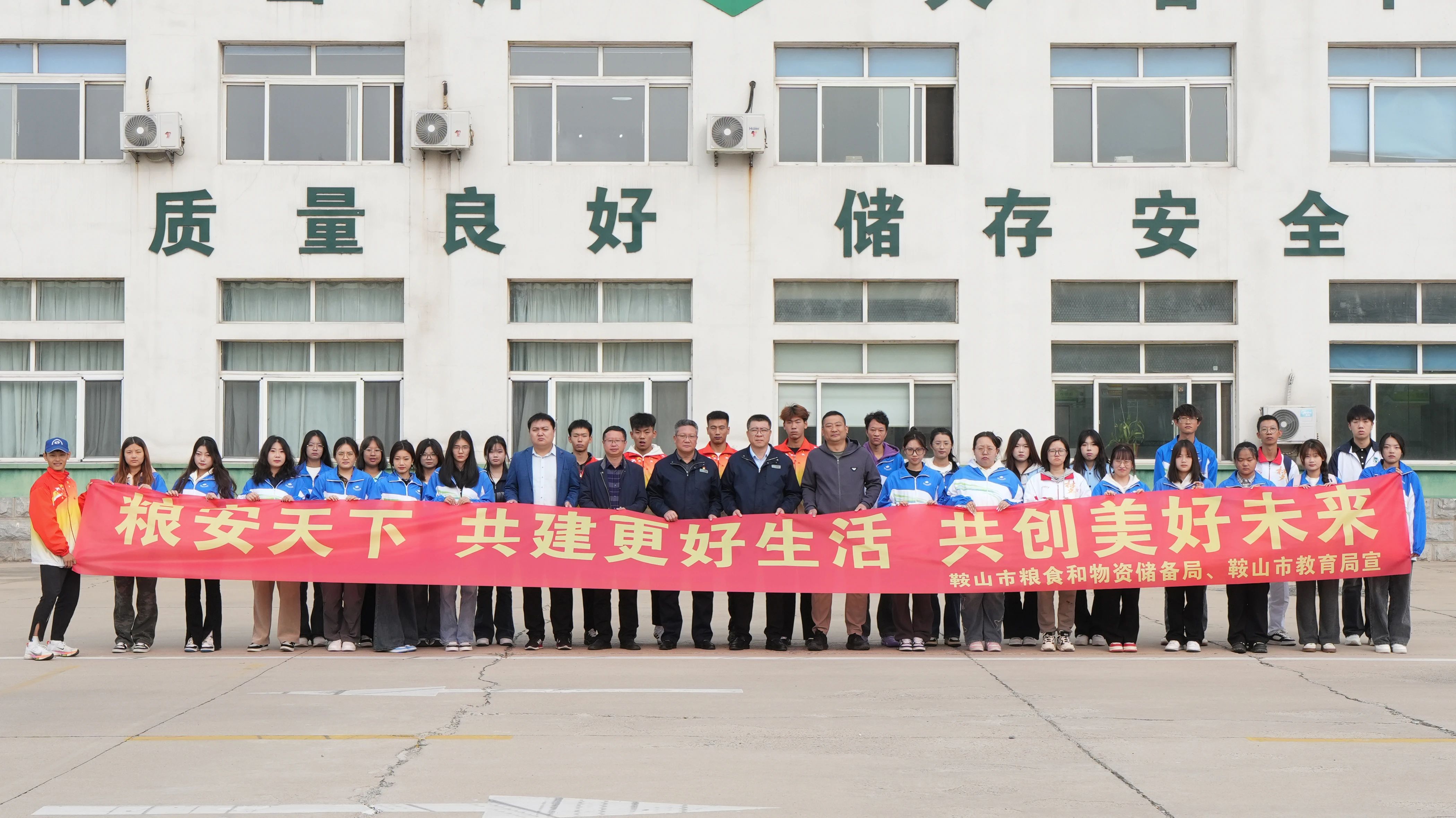 9e104c9ba9cc4bc7a2354e212384f007.jpg 9e104c9ba9cc4bc7a2354e212384f007.jpg