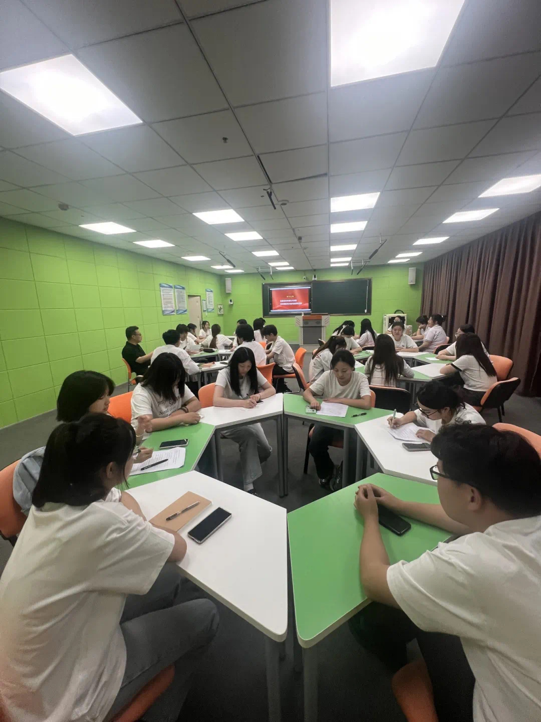 f03cbd6ef9724b8898bd087a7d8fbf4f.jpg f03cbd6ef9724b8898bd087a7d8fbf4f.jpg